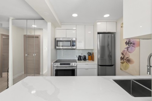 1601-2004 Fullerton Avenue, North Vancouver, BC 