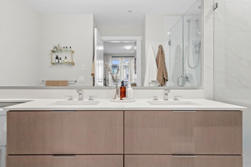 314-2663 Library Lane, North Vancouver, BC 