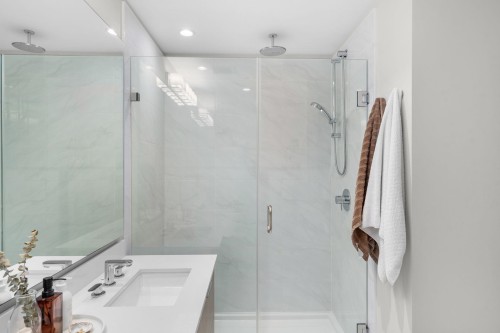 314-2663 Library Lane, North Vancouver, BC 