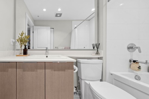 314-2663 Library Lane, North Vancouver, BC 