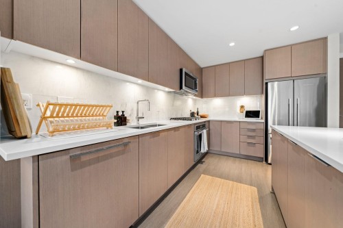 314-2663 Library Lane, North Vancouver, BC 