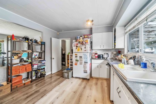 3684 Cedar Drive, Port Coquitlam, BC 