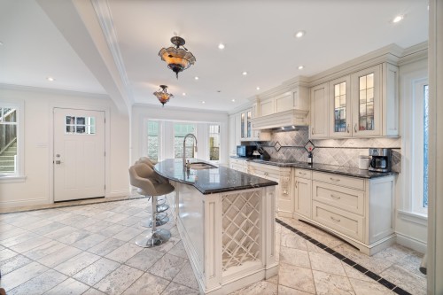 128 Hythe Avenue, Burnaby, BC 