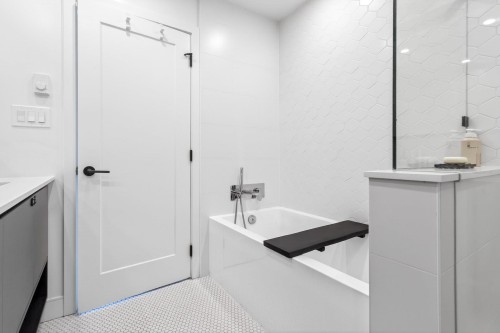 524-55 Klahanie Drive, Port Moody, BC 