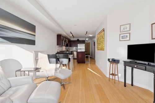 311-122 3Rd Street E, North Vancouver, BC 