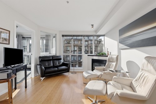 311-122 3Rd Street E, North Vancouver, BC 