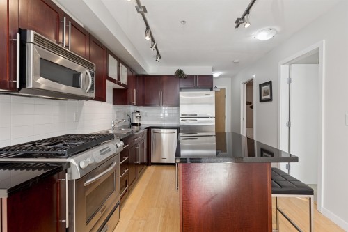 311-122 3Rd Street E, North Vancouver, BC 