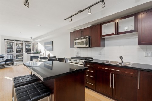 311-122 3Rd Street E, North Vancouver, BC 