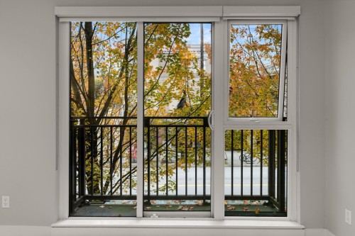 207-111 3Rd Street E, North Vancouver, BC 