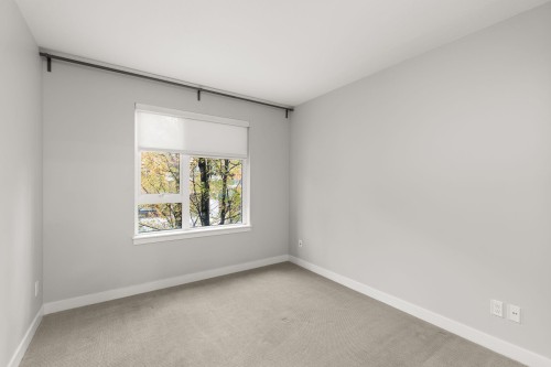 207-111 3Rd Street E, North Vancouver, BC 