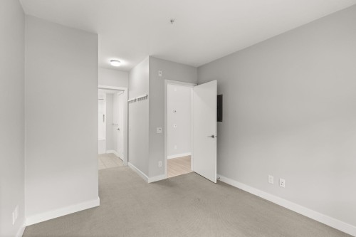 207-111 3Rd Street E, North Vancouver, BC 