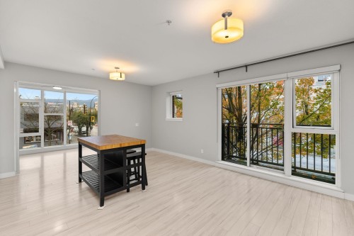 207-111 3Rd Street E, North Vancouver, BC 