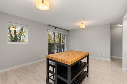 207-111 3Rd Street E, North Vancouver, BC 