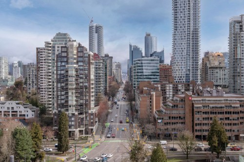 2005-1000 Beach Avenue, Vancouver, BC 