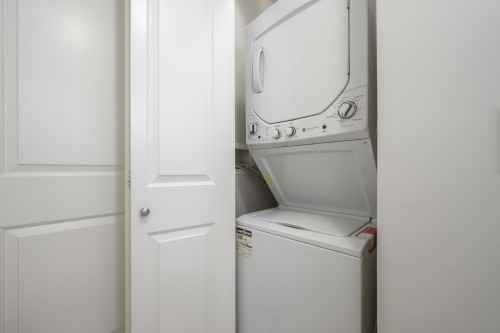 419-801 Klahanie Drive, Port Moody, BC 