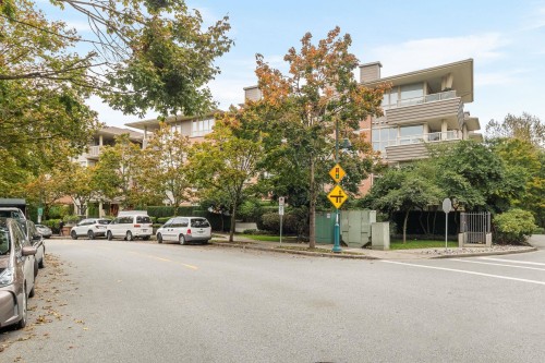 419-801 Klahanie Drive, Port Moody, BC 