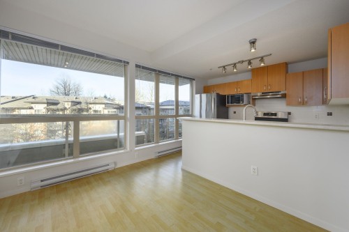 419-801 Klahanie Drive, Port Moody, BC 