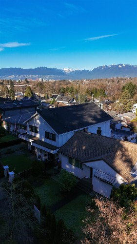 2173 Vanness Avenue, Vancouver, BC 