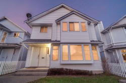 3529 Napier Street  Vancouver, BC V5K 2X8