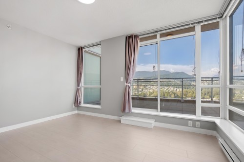 3104-2978 Glen Drive, Coquitlam, BC 