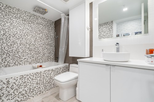 1806-235 Guildford Way, Port Moody, BC 