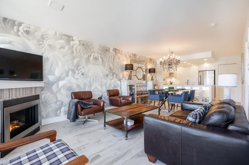 1806-235 Guildford Way, Port Moody, BC 