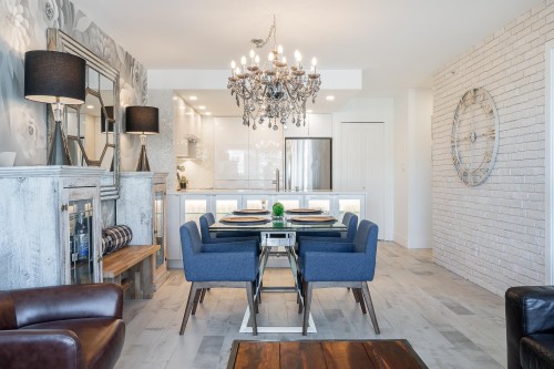 1806-235 Guildford Way, Port Moody, BC 