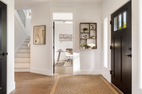 338 24Th Street W, North Vancouver, BC 