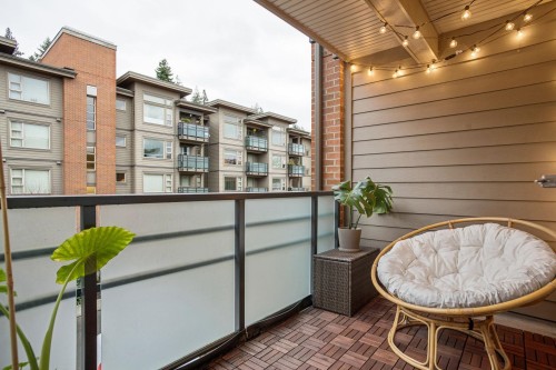 310-1673 Lloyd Avenue, North Vancouver, BC 