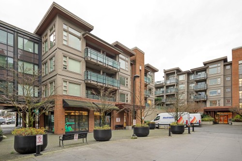 310-1673 Lloyd Avenue, North Vancouver, BC 