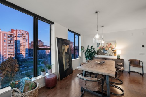 Ph8-683 Victoria Park W, North Vancouver, BC 