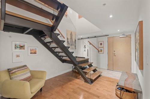 Ph8-683 Victoria Park W, North Vancouver, BC 