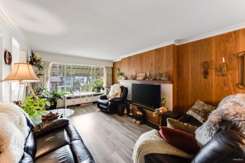 6593 Lochdale Street, Burnaby, BC 