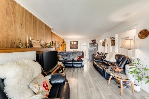 6593 Lochdale Street, Burnaby, BC 