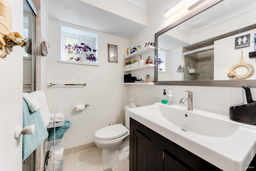 6593 Lochdale Street, Burnaby, BC 