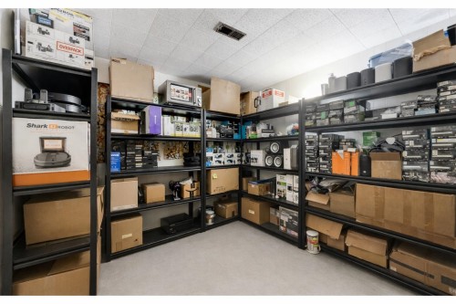 6593 Lochdale Street, Burnaby, BC 