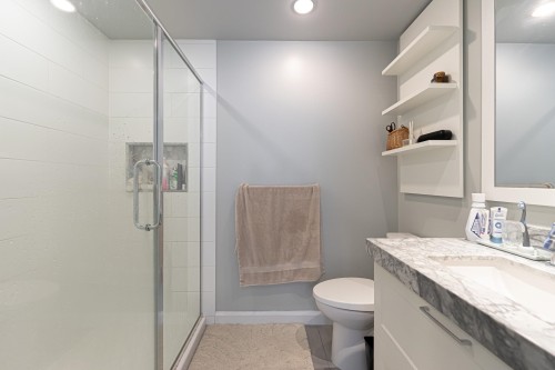 2105-520 Como Lake Avenue, Coquitlam, BC 