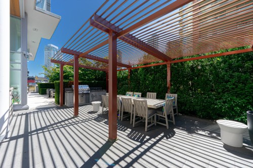 2105-520 Como Lake Avenue, Coquitlam, BC 