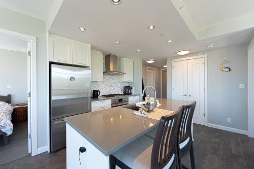 2105-520 Como Lake Avenue, Coquitlam, BC 