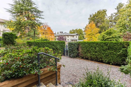 104-4883 Maclure Mews, Vancouver, BC 