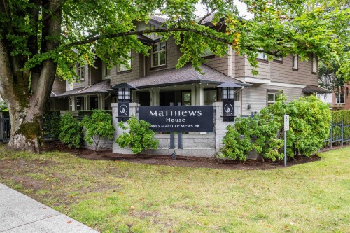 104-4883 Maclure Mews, Vancouver, BC 