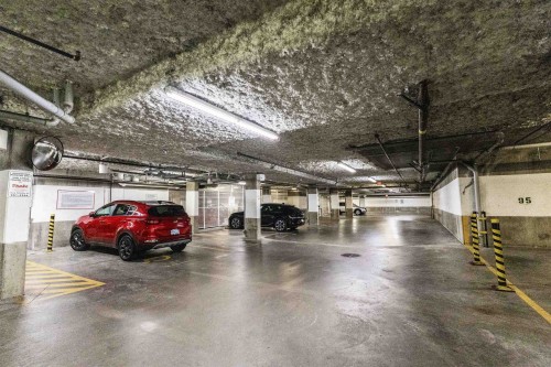 104-4883 Maclure Mews, Vancouver, BC 