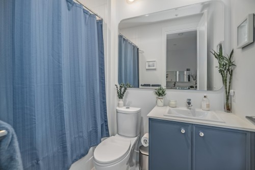 213-708 Edgar Avenue, Coquitlam, BC 