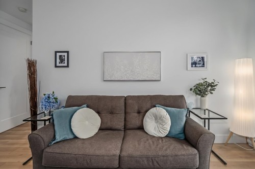 213-708 Edgar Avenue, Coquitlam, BC 