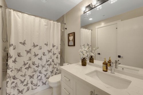 320-12109 223 Street, Maple Ridge, BC 