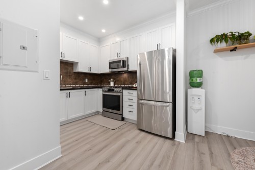 24-6300 London Road, Richmond, BC 