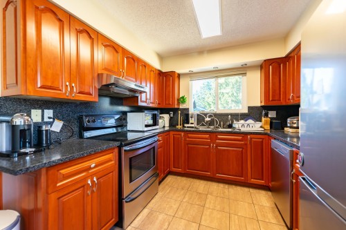 2075 Rufus Drive, North Vancouver, BC 