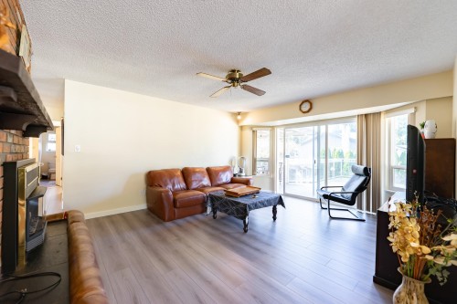 2075 Rufus Drive, North Vancouver, BC 