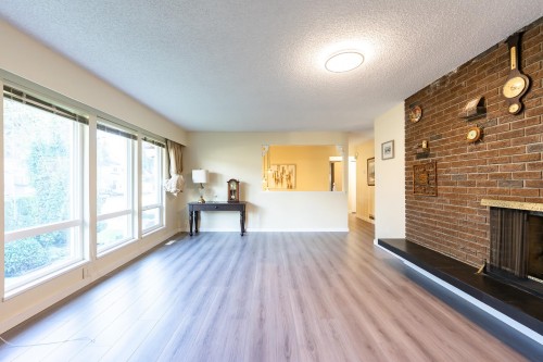 2075 Rufus Drive, North Vancouver, BC 