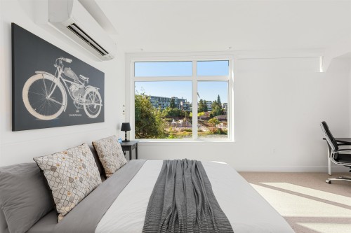 561 29Th Avenue W, Vancouver, BC 